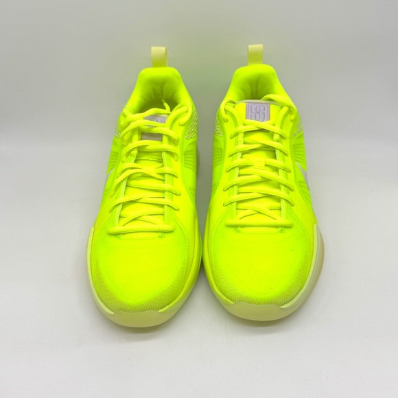 Nike Sabrina 2 Volt Lime Basketball Shoes Sz 6Y / 7.5 W New Sneaker HJ3905-700 - Picture 2 of 11